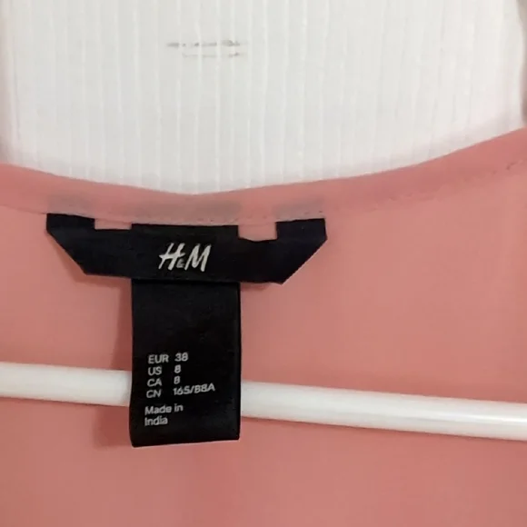 H&M Pink Flutter Sleeve Ruffled Blouse - Picture 2 of 6